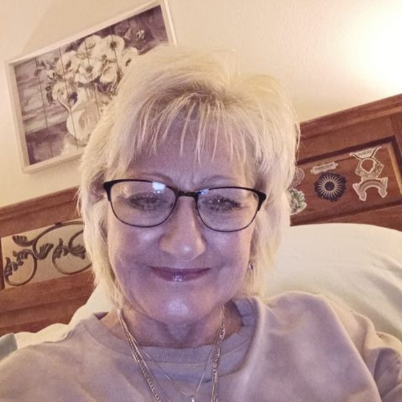 Meet your Posher, Patricia - Picture 1 of 2